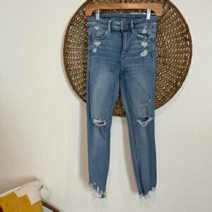 American Eagle Next Level hi rise jeggings crop stretch frayed jeans size 2